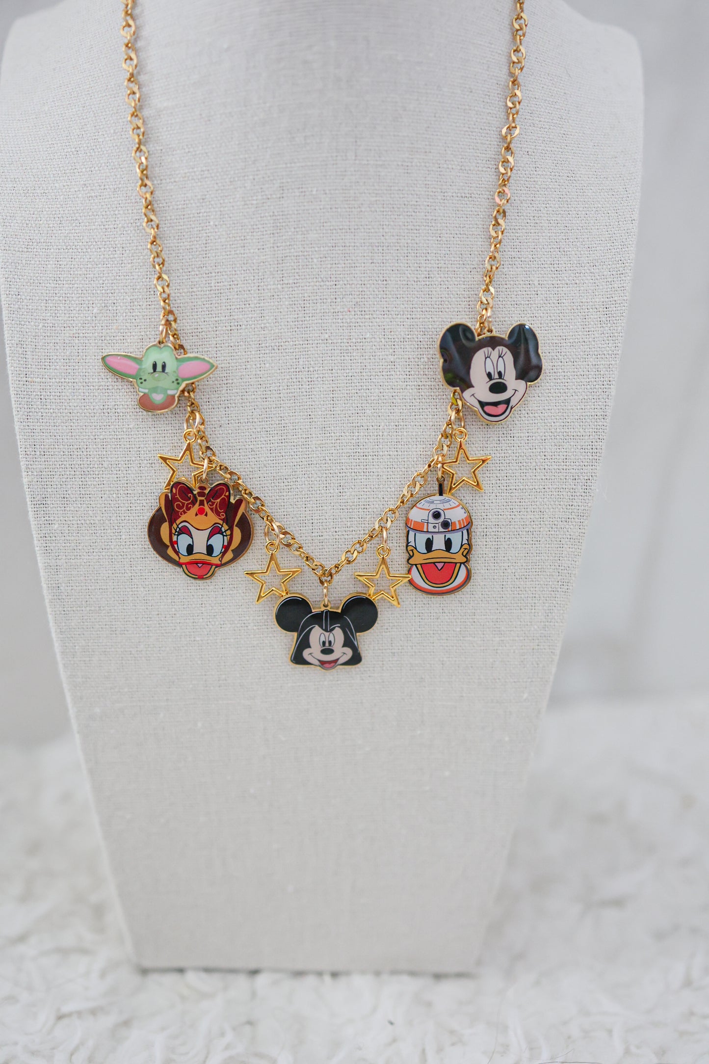 Star friends necklace