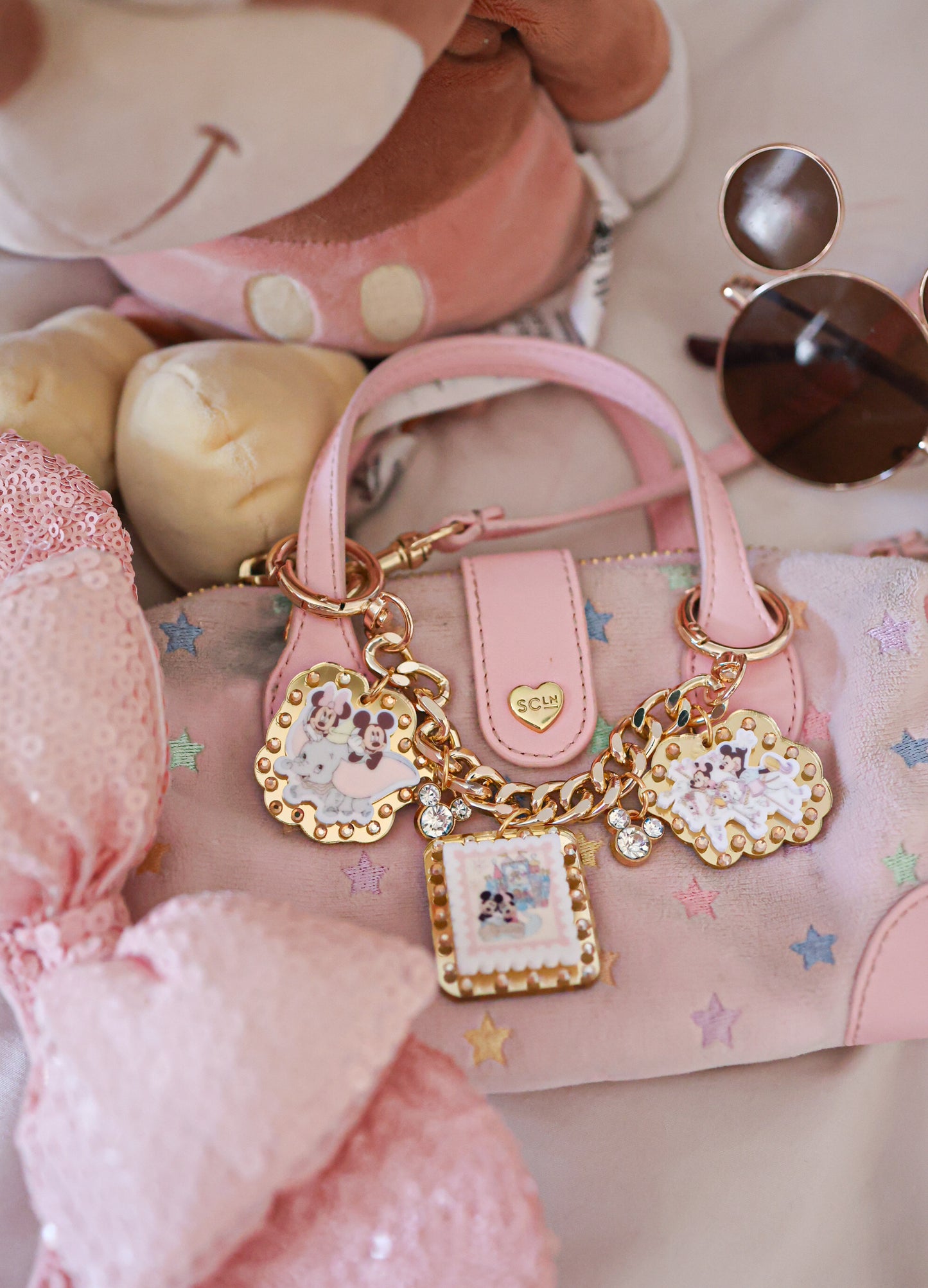 Magical day bag chain