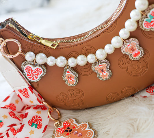 Magical gingerbread pearl bag chain