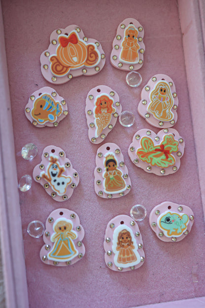 royal holiday charm cluster