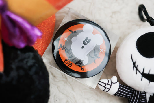 Boo club button