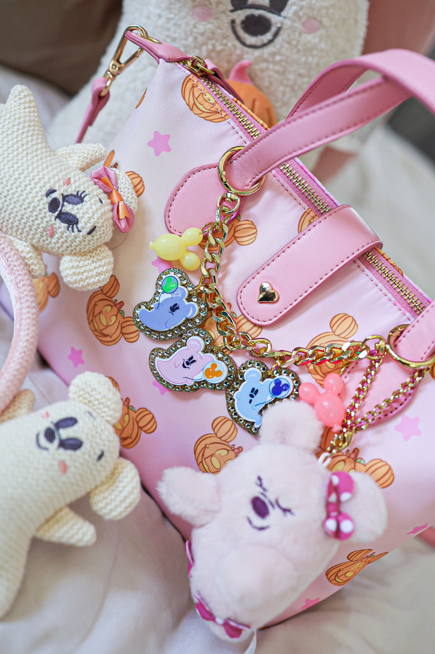 Balloon ghosts bag chain