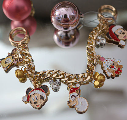 Fabulous holiday friends bag chain
